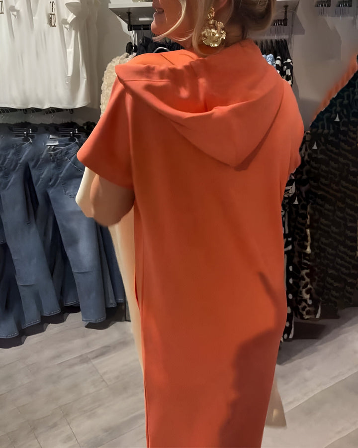 Nela | Casual šaty s kapucí