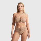 Milena | Bikiny s krajkovým vzorem a zlatými detaily