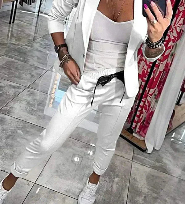 Amálie | Elegantní souprava