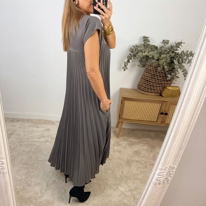 TEREZA | Nadčasové pohodlné šaty